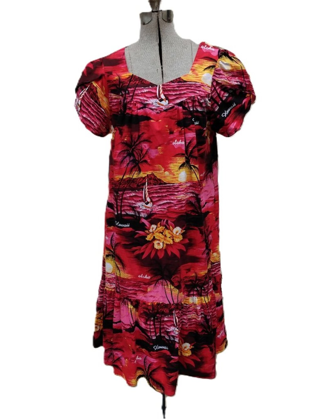 Vintage Hawaiian Dress MuuMuu Size Medium Cotton